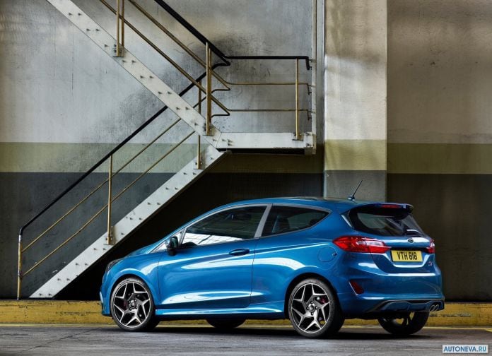 2018 Ford Fiesta ST - фотография 89 из 201