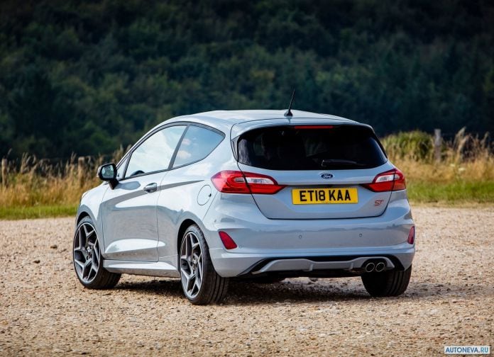 2018 Ford Fiesta ST - фотография 90 из 201