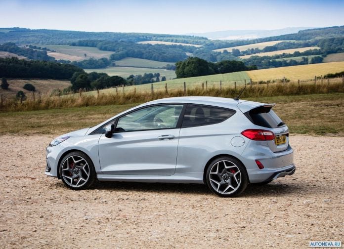 2018 Ford Fiesta ST - фотография 91 из 201