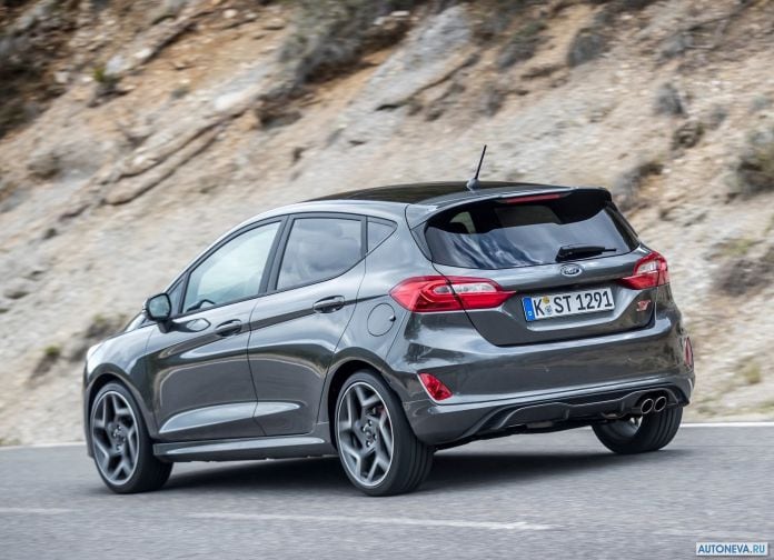 2018 Ford Fiesta ST - фотография 104 из 201