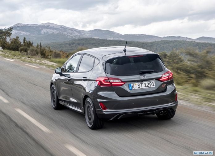 2018 Ford Fiesta ST - фотография 105 из 201