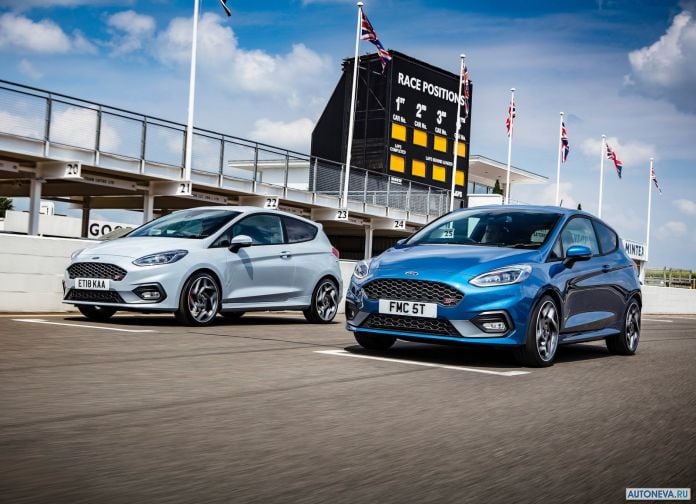 2018 Ford Fiesta ST - фотография 122 из 201