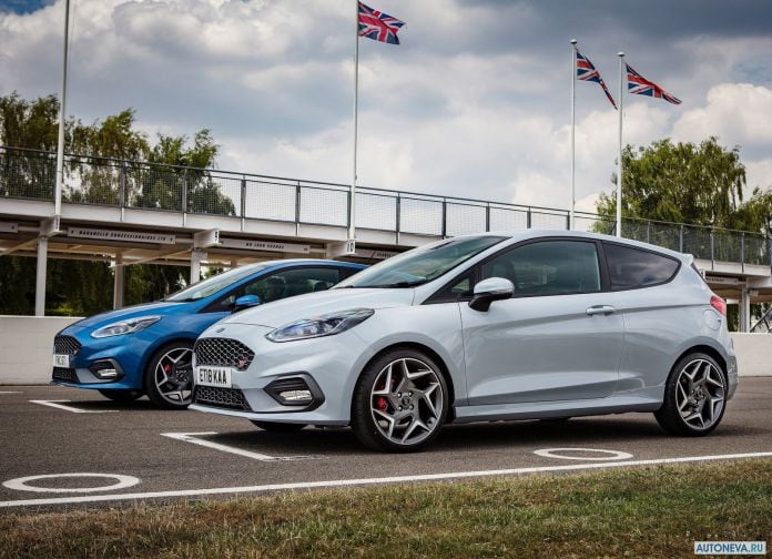 2018 Ford Fiesta ST - фотография 126 из 201