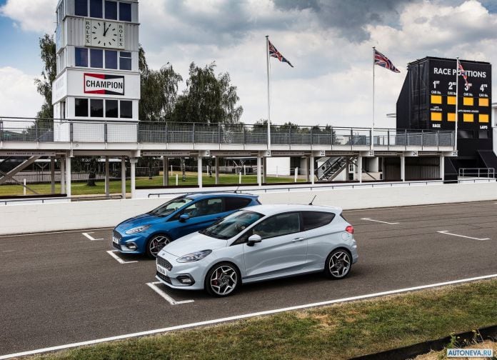 2018 Ford Fiesta ST - фотография 127 из 201
