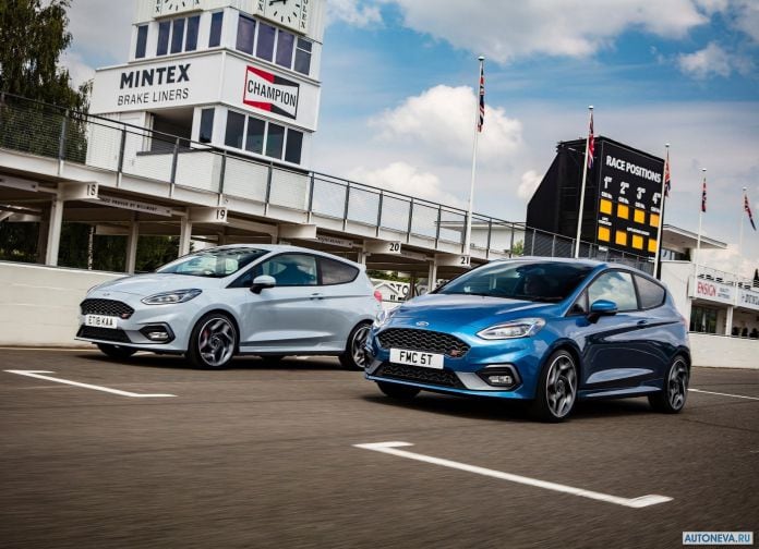 2018 Ford Fiesta ST - фотография 128 из 201