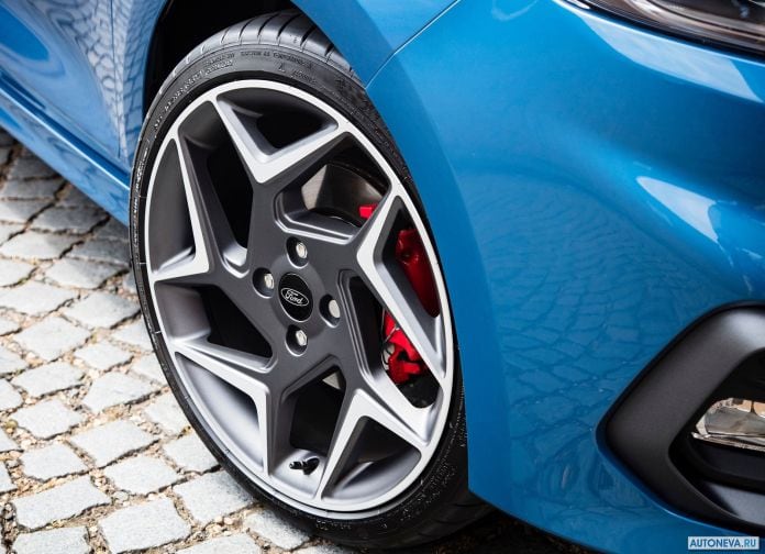 2018 Ford Fiesta ST - фотография 187 из 201