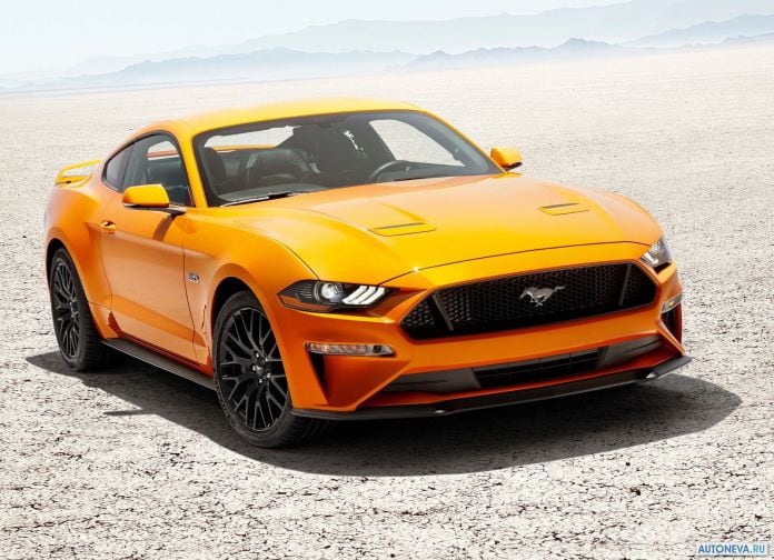 2018 Ford Mustang GT - фотография 2 из 31