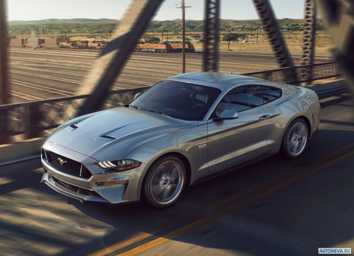 2018 Ford Mustang GT - фотография 4 из 31