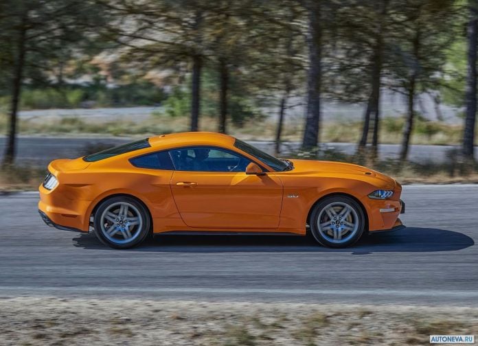 2018 Ford Mustang GT EU version - фотография 8 из 22
