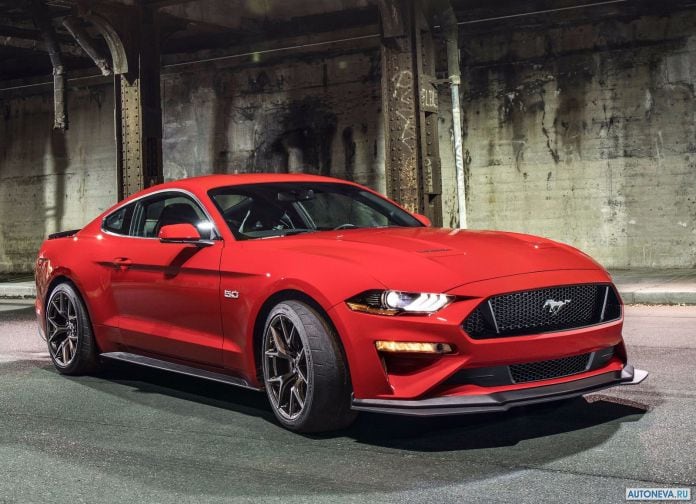 2018 Ford Mustang GT Performance Pack Level 2 - фотография 2 из 20