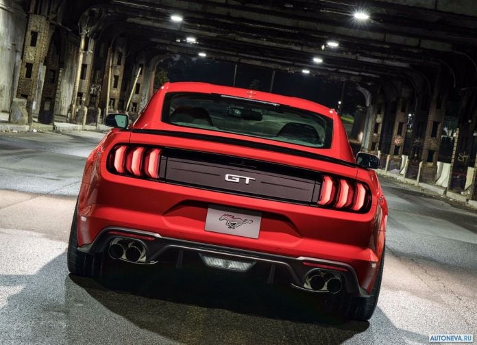 2018 Ford Mustang GT Performance Pack Level 2 - фотография 8 из 20