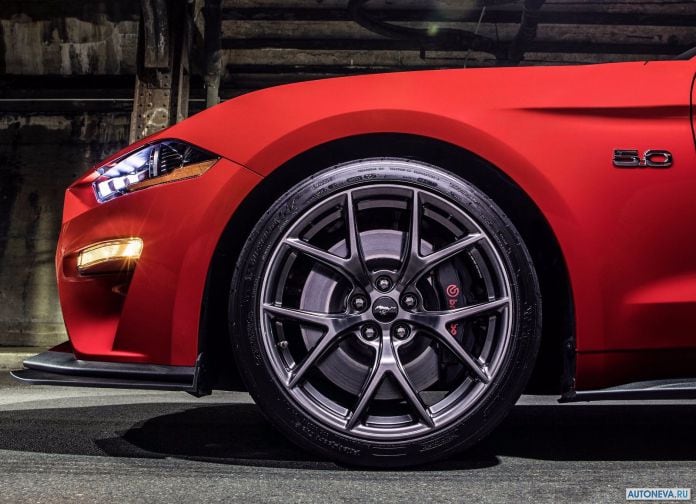 2018 Ford Mustang GT Performance Pack Level 2 - фотография 17 из 20