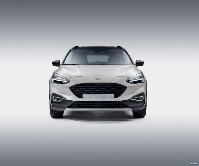 2019 Ford Focus Active - фотография 6 из 40