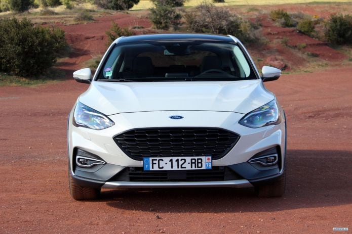 2019 Ford Focus Active - фотография 7 из 40