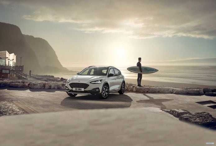 2019 Ford Focus Active - фотография 8 из 40