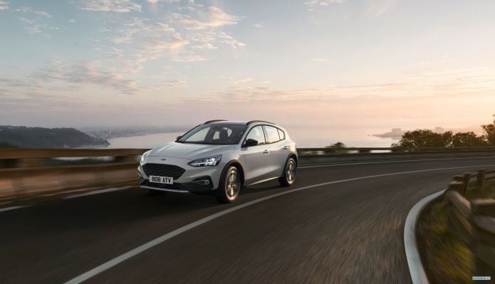 2019 Ford Focus Active - фотография 10 из 40