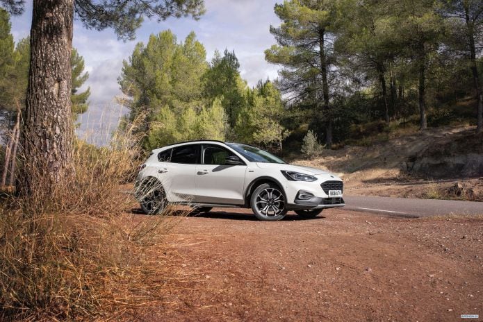 2019 Ford Focus Active - фотография 15 из 40