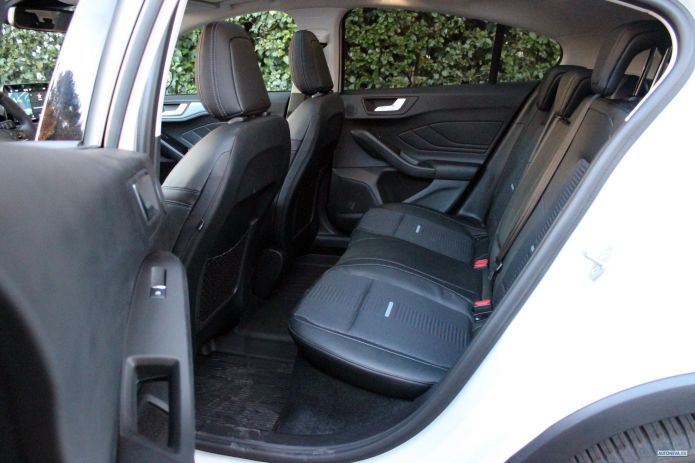 2019 Ford Focus Active - фотография 35 из 40