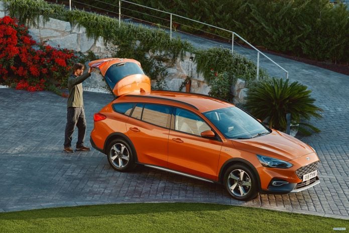 2019 Ford Focus Active Wagon - фотография 22 из 40