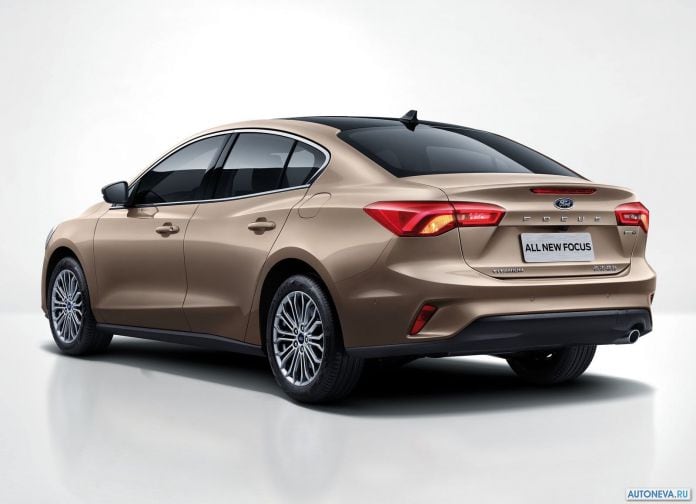 2019 Ford Focus Sedan - фотография 3 из 11