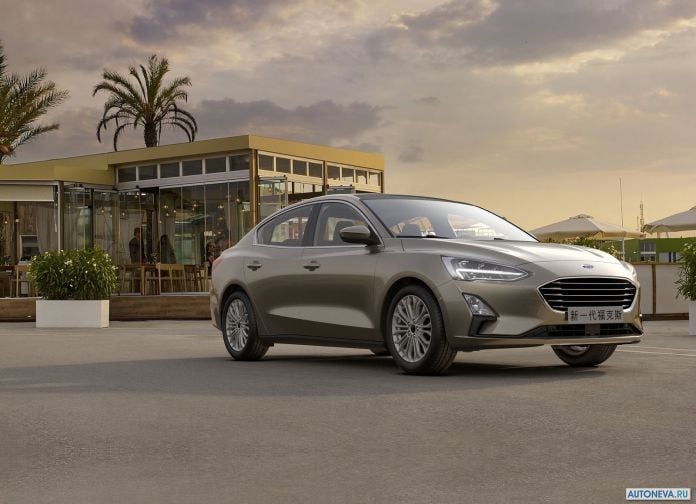 2019 Ford Focus Sedan - фотография 4 из 11