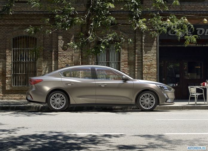 2019 Ford Focus Sedan - фотография 6 из 11