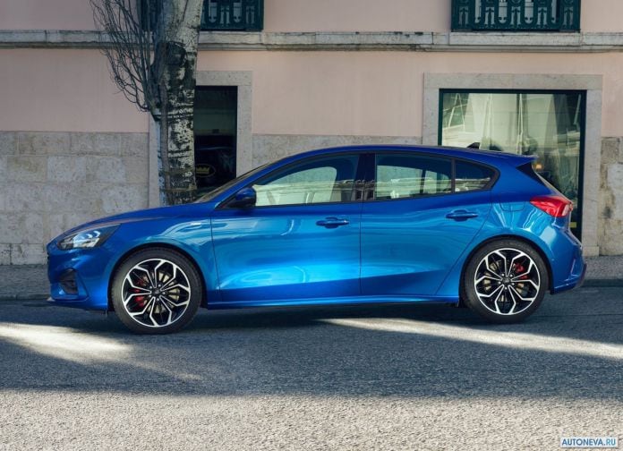 2019 Ford Focus ST-line - фотография 12 из 73