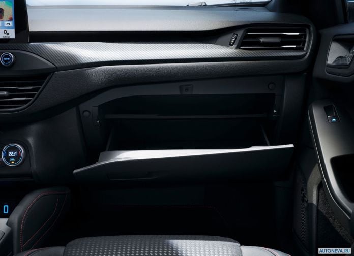 2019 Ford Focus ST-line - фотография 52 из 73