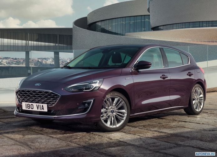 2019 Ford Focus Vignale - фотография 1 из 50