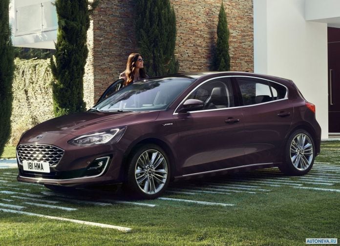 2019 Ford Focus Vignale - фотография 3 из 50