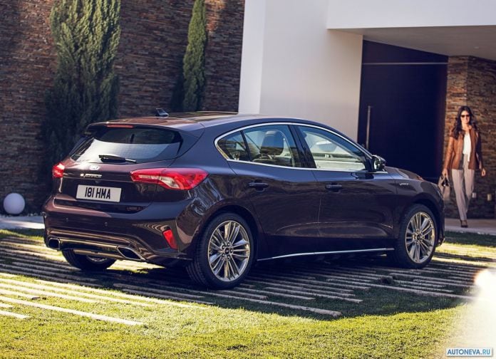 2019 Ford Focus Vignale - фотография 11 из 50