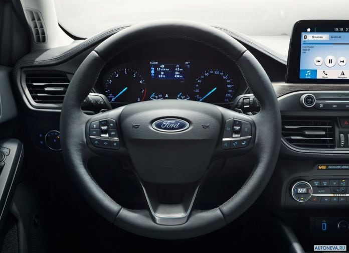 2019 Ford Focus Vignale - фотография 28 из 50