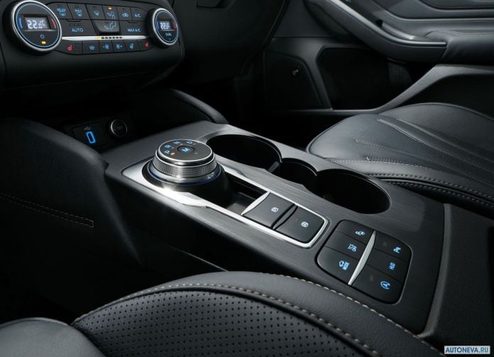2019 Ford Focus Vignale - фотография 40 из 50