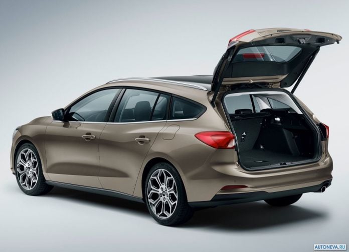 2019 Ford Focus Wagon - фотография 12 из 38