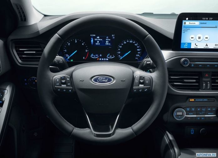 2019 Ford Focus Wagon - фотография 19 из 38