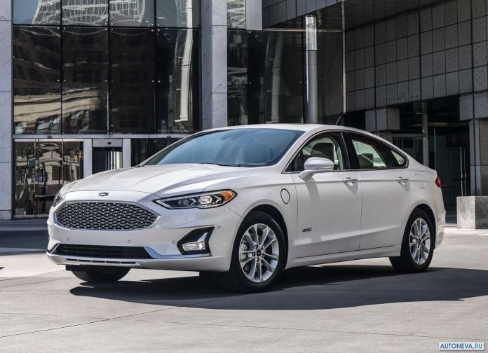 2019 Ford Fusion - фотография 1 из 5