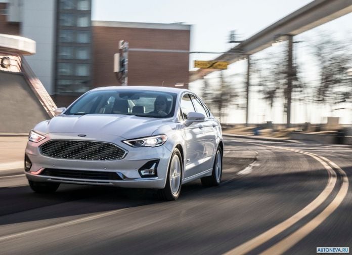 2019 Ford Fusion - фотография 3 из 5