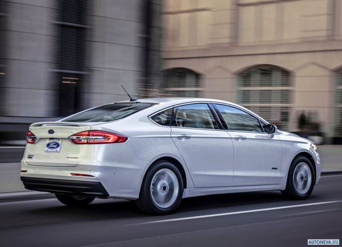 2019 Ford Fusion - фотография 4 из 5