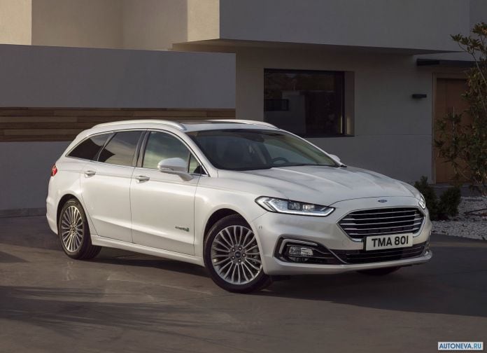 2020 Ford Mondeo Wagon Hybrid - фотография 1 из 15