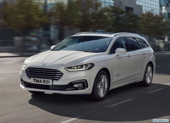 2020 Ford Mondeo Wagon Hybrid - фотография 3 из 15