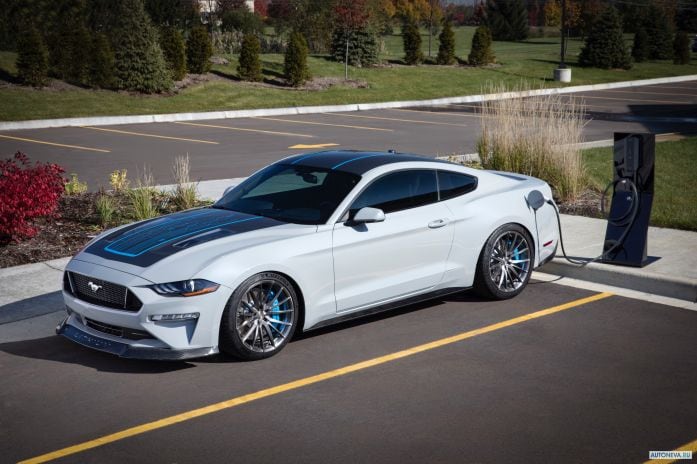 2019 Ford Mustang Lithium Concept - фотография 1 из 6 2019 Ford Mustang Lithium Concept - фотография 1 из 6