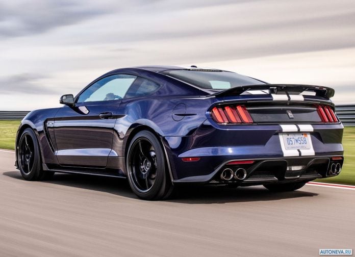 2019 Ford Mustang Shelby GT350 - фотография 4 из 10