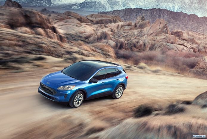 2020 Ford Escape - фотография 2 из 21
