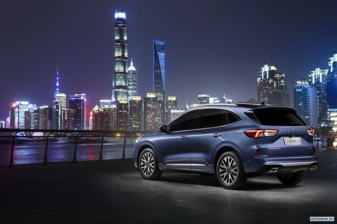 2020 Ford Escape - фотография 14 из 21