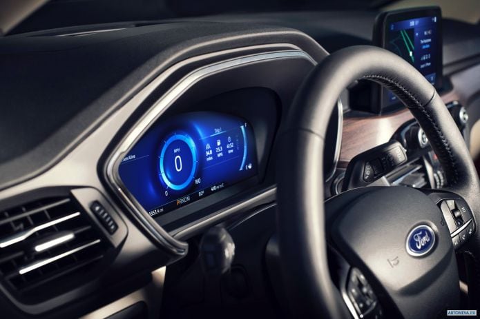 2020 Ford Escape - фотография 15 из 21