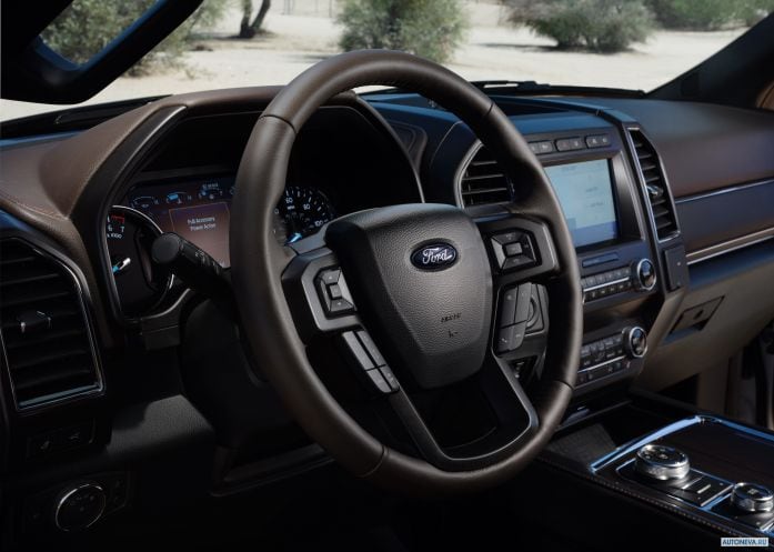 2020 Ford Expedition King Ranch Edition - фотография 13 из 21