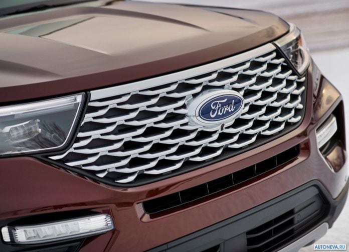 2020 Ford Explorer - фотография 22 из 28