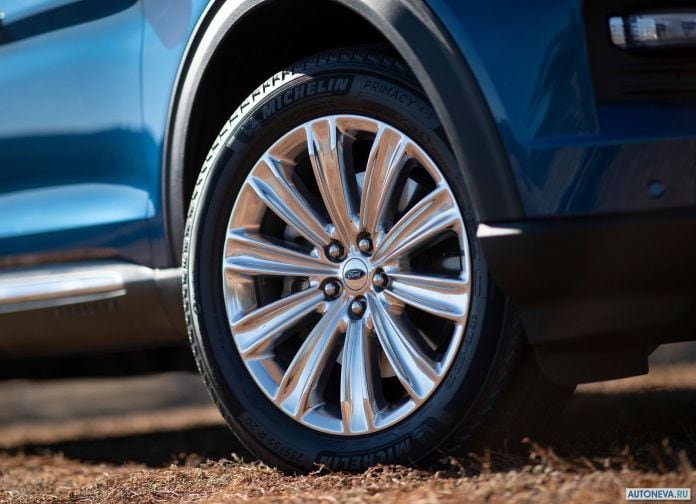 2020 Ford Explorer - фотография 24 из 28