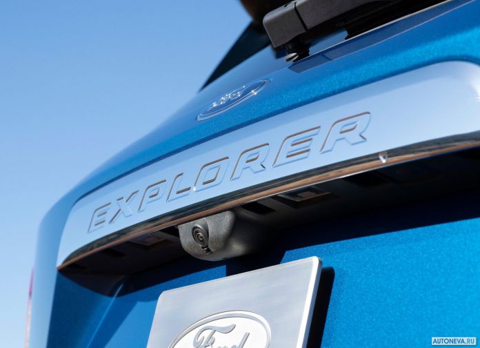 2020 Ford Explorer - фотография 25 из 28