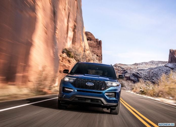 2020 Ford Explorer ST - фотография 8 из 21